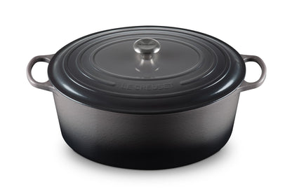 Le Creuset Enameled Cast Iron Signature Oval Dutch Oven
