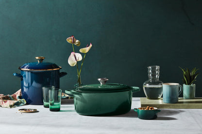Le Creuset Enameled Cast Iron Signature Oval Dutch Oven